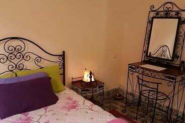 پانسیون Atlas Room