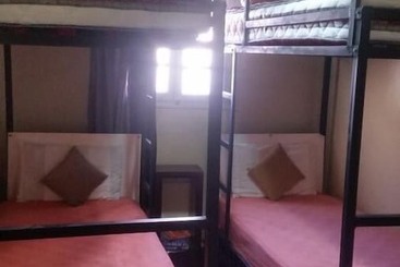 پانسیون Atlas Room