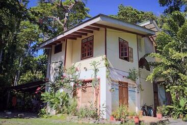 پانسیون Casa Angelika