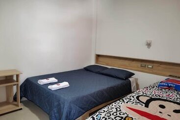 پانسیون Hostal Central Casa Del Turista