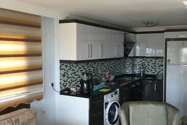 Seraysen Apart