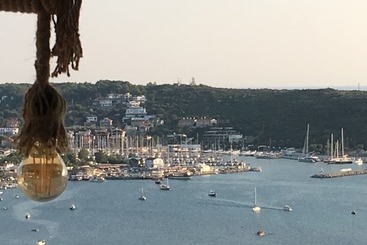 Seraysen Apart