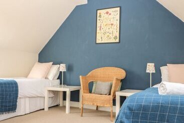 Somerford Cottage