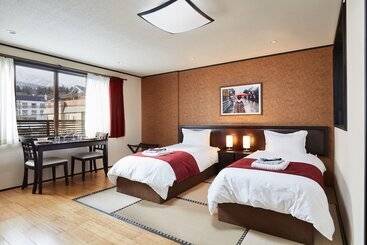 The Address Akakura