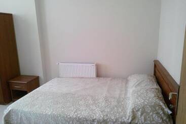 Zeus Apart Otel