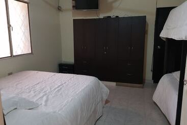 هاستل Reisen Hostal