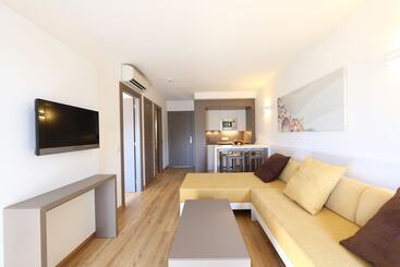 Apartamentos Jade   Adults Only +16