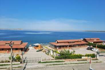 Eksen Otel Geyikli