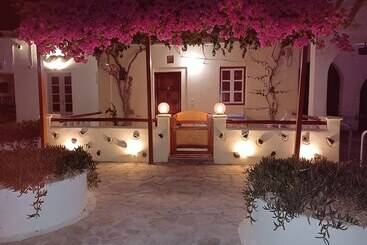 Evelina Beach Pension A Breath Away From The Black Beach Offer Plenty Of Accommodation Type To Suit
