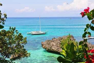 هتل Aira Boracay