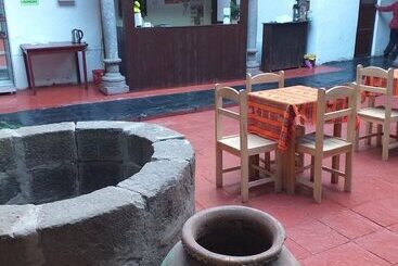 هتل Cuatro Lagunas