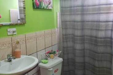 هتل Hospedaje Familiar Valentina