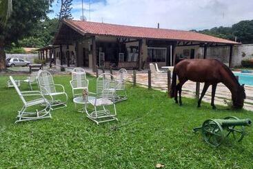 هتل Recanto Das águias