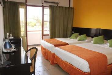 هتل Residence Inn Nickerie