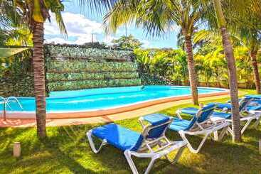 هتل Sosua Adventure & Wellness