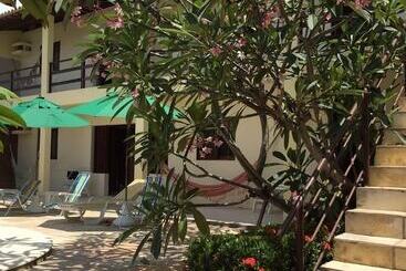 هتل Villa Joia Pousada