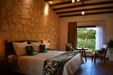 هتل Villas Vallazoo