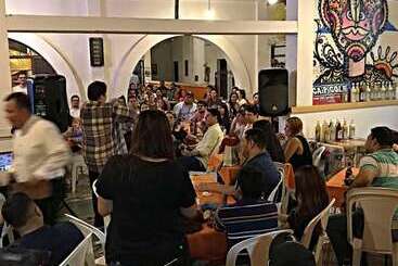 La Madrugada Hostel