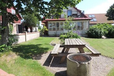 Lanthotell Lögnäs Gård