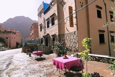 بنسيون Auberge Restaurant Tizgui