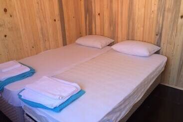 پانسیون Elibol Camping