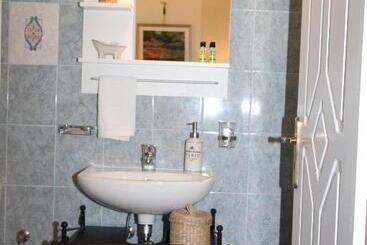 پانسیون Fiera Guesthouse