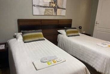 پانسیون Lakeview Guest House