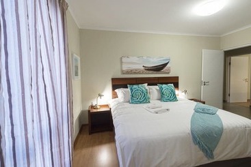 پانسیون Lakeview Guest House