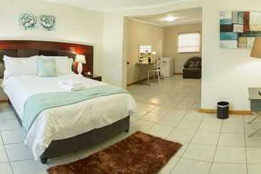 پانسیون Lakeview Guest House