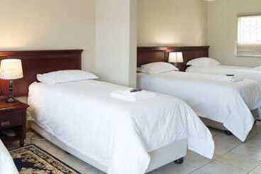 پانسیون Lakeview Guest House