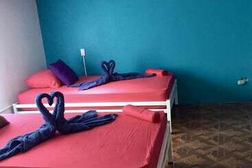 پانسیون Nomadas Paradise House