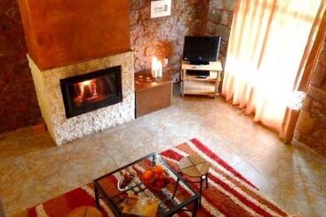 پانسیون Paliokastro Guesthouse