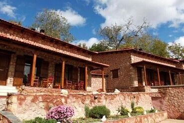 پانسیون Paliokastro Guesthouse