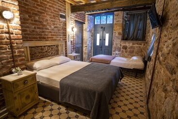 پانسیون Pita Hotel Cunda