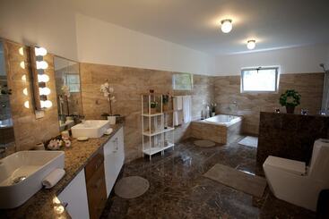 پانسیون Pueblo Checo   Czech Guest House