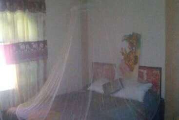 پانسیون Selby Apartment