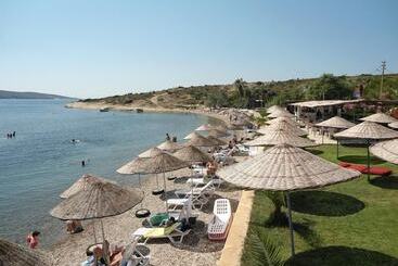 Teras Motel