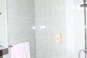 Urla Tarihi Han Otel