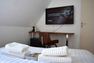 Villa Castel Chambres D Hôtes B&b