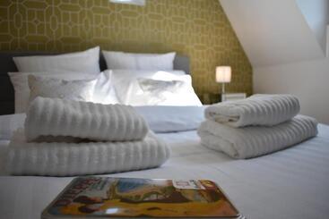 Villa Castel Chambres D Hôtes B&b