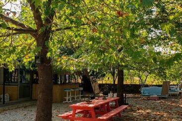 Yol Glamping Hotel Retreat Center