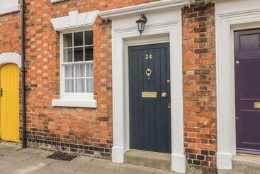 24 College Lane