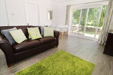 Buttercup Cottage