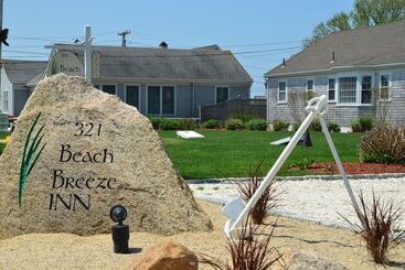 Hotel Beach Breeze Inn