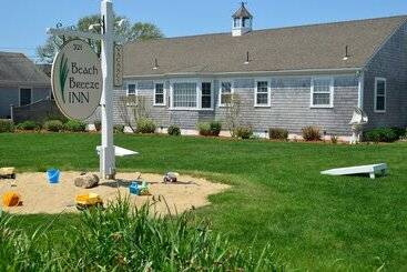 Hotel Beach Breeze Inn
