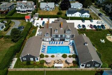 Hotel Beach Breeze Inn