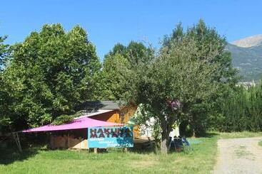 هتل Camping La Tour