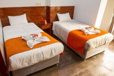 בית מלון כפרי Chaska Suites