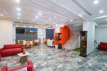 בית מלון כפרי Chaska Suites
