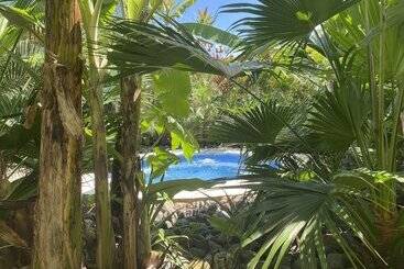 هتل Good Life Lodge